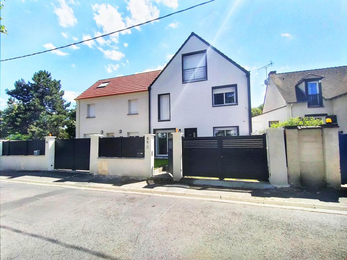 Dream Of Mediterranean House, Jacuzzi, Bbq, Delices Ensoleilles Sartrouville Exteriör bild